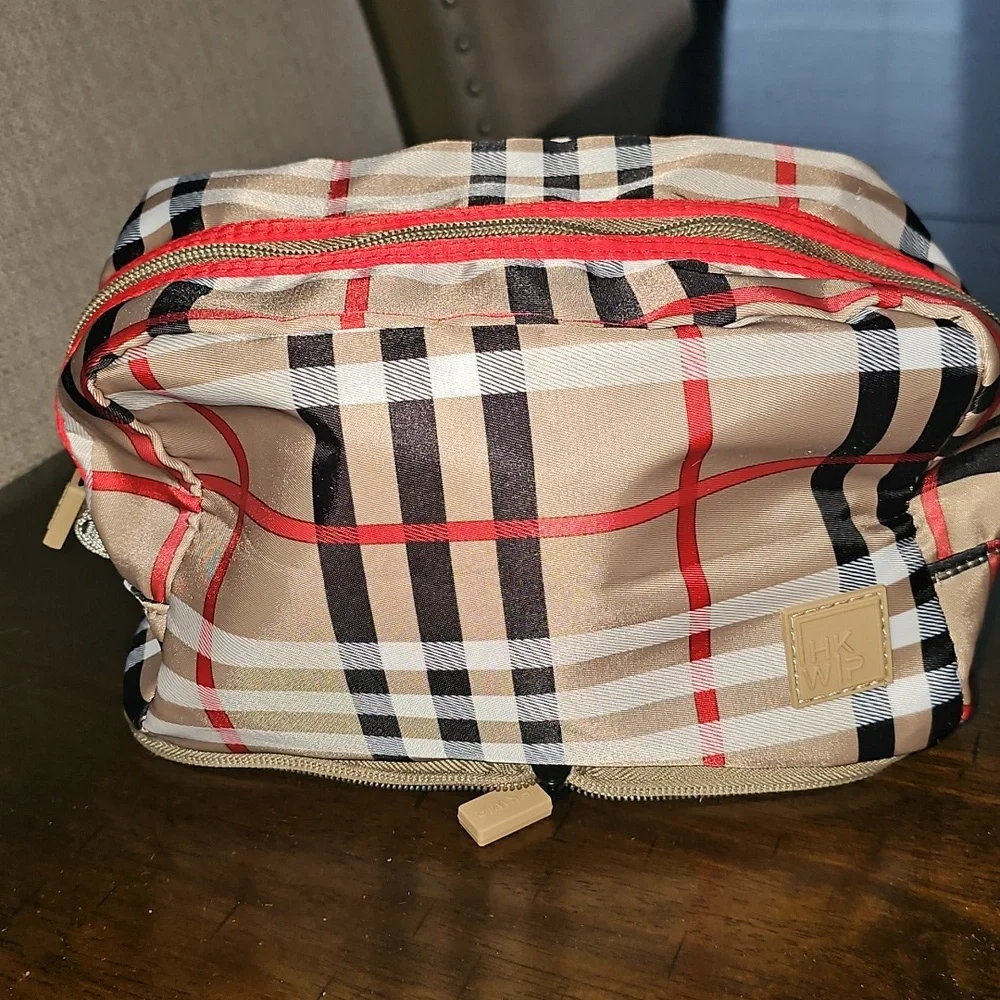 Ihkwip Packable Cosmetic Case - Picture 9 of 11